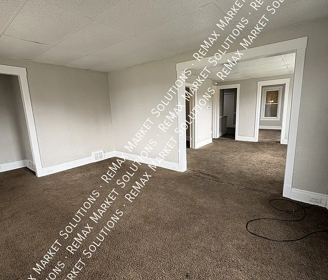 4429 Warner Rd #3 — Photo 4