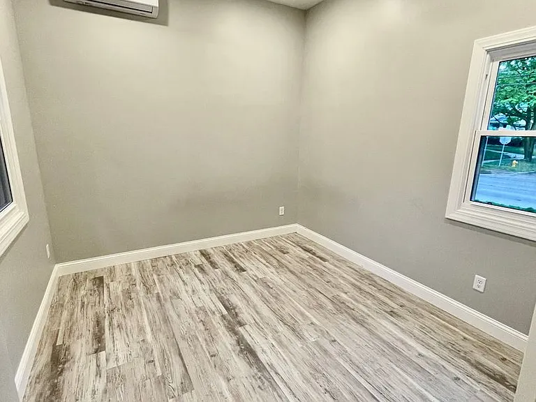 1 White Pl — Photo 10