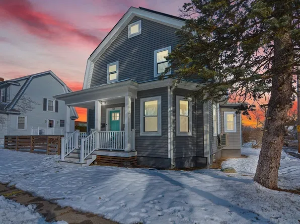 124 Smith St E, Riverside, RI 02915