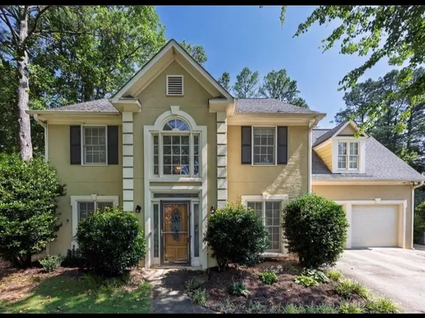 639 Radford Cir, Woodstock, GA 30188