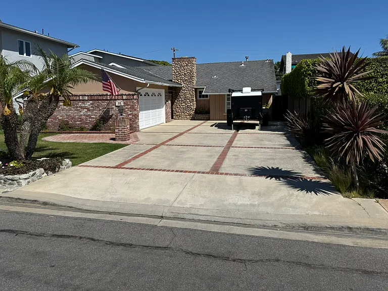 416 Aliso Ave — Photo 10