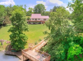 6231 Old Ferry Rd, Hiwassee, VA 24347