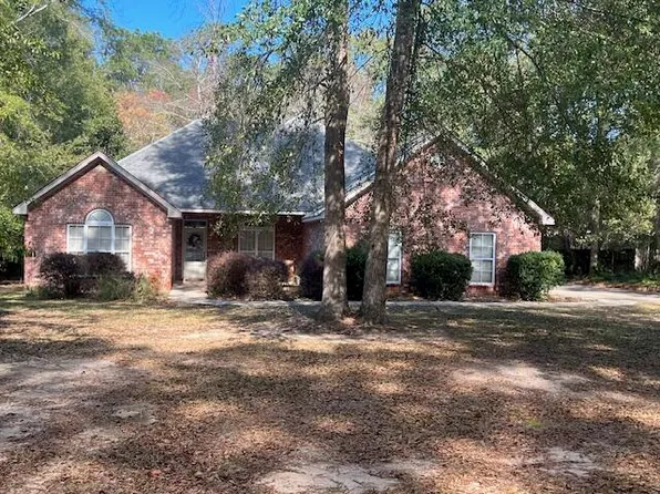 15 Country Club Ln, Hattiesburg, MS 39402