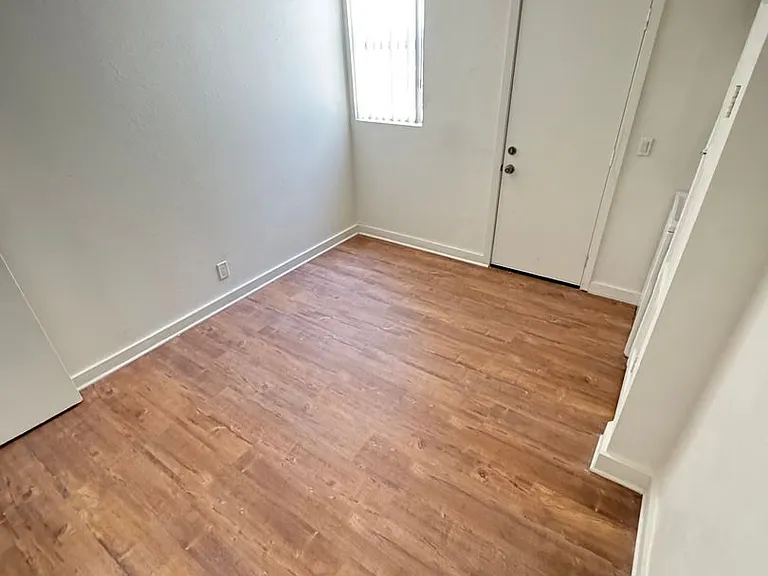 1234-1236 Rolland Curtis Pl — Photo 18