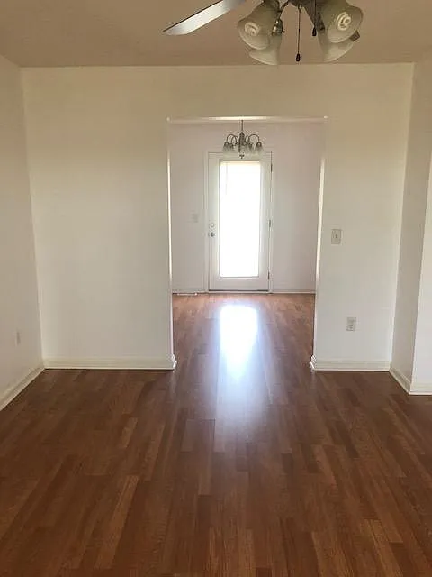 4 bed, 2.5 bath, 1440 sqft, $1,690 — Photo 3