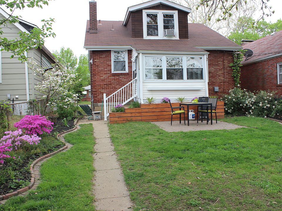 2nd image of 3145 Hampton Ave