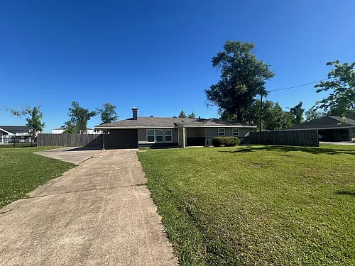 1002 Holly St Photo 1