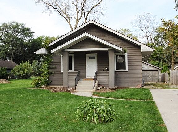 5th image of 940 Highland Ave