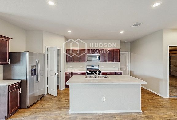5th image of 21320 Pine Mill Dr
