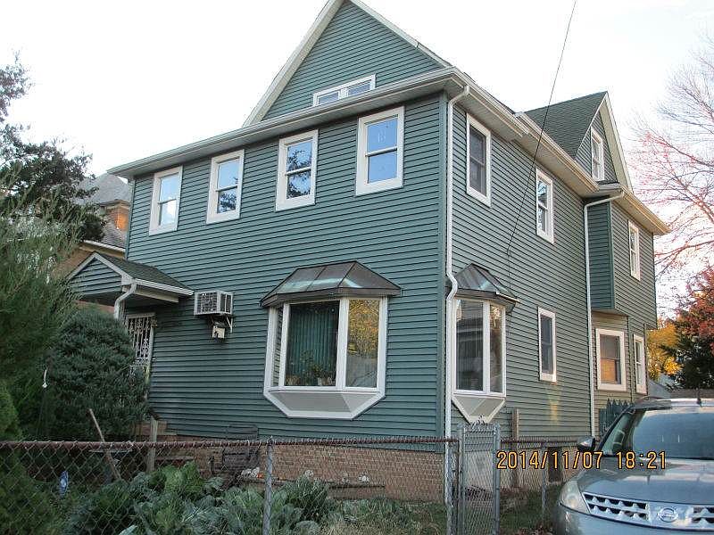 922-24 W 6th