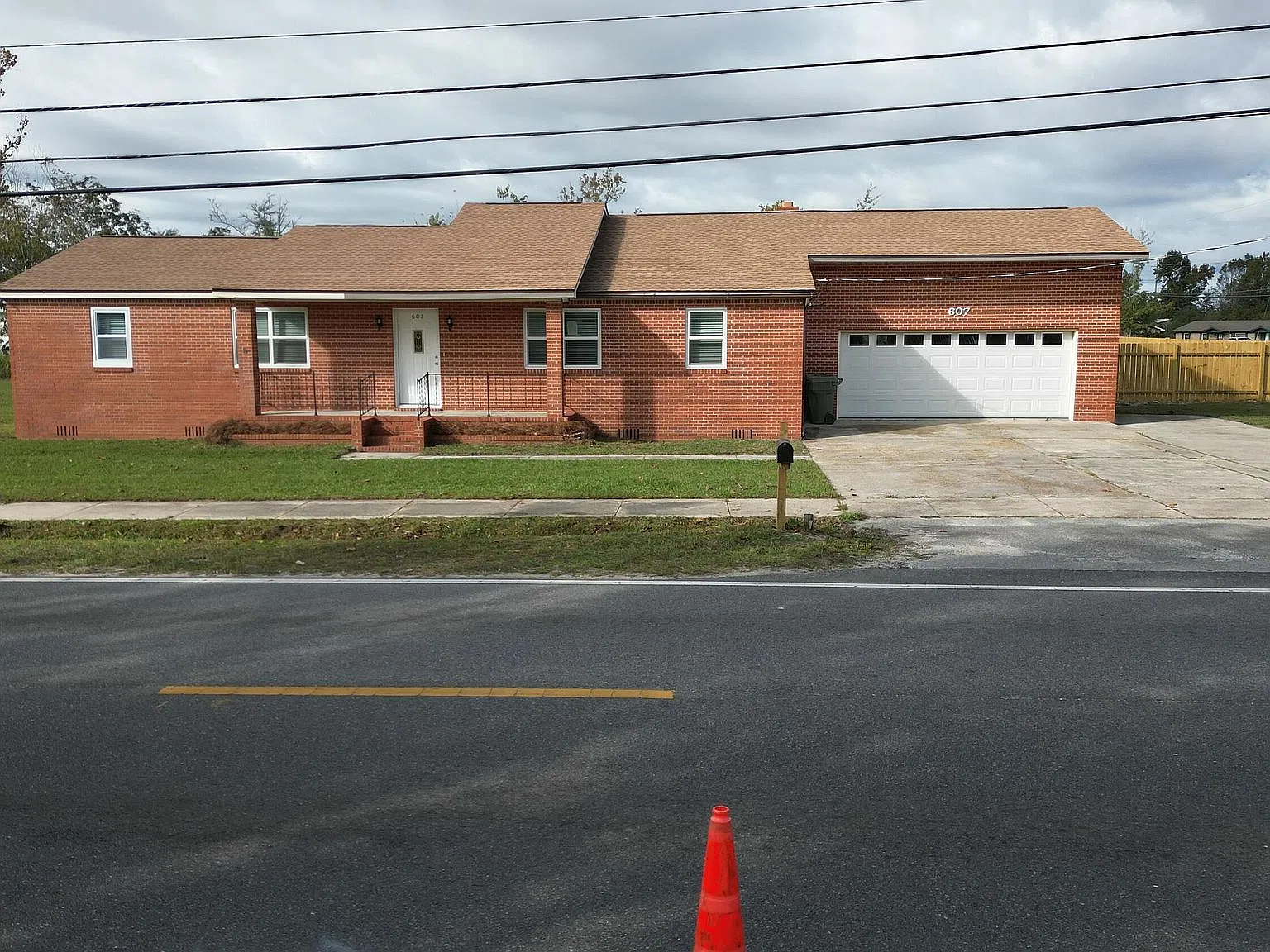 4 bed, 1846 sqft, $2,350 — Photo 2