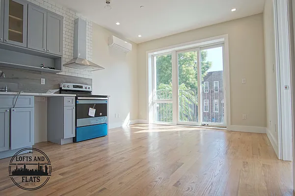 Rented by Lofts and Flats LLC | media 10