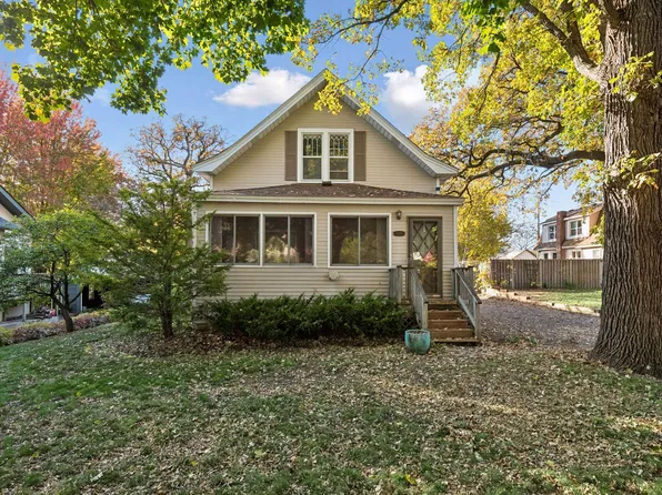 4300 France Ave S, Edina, MN 55410