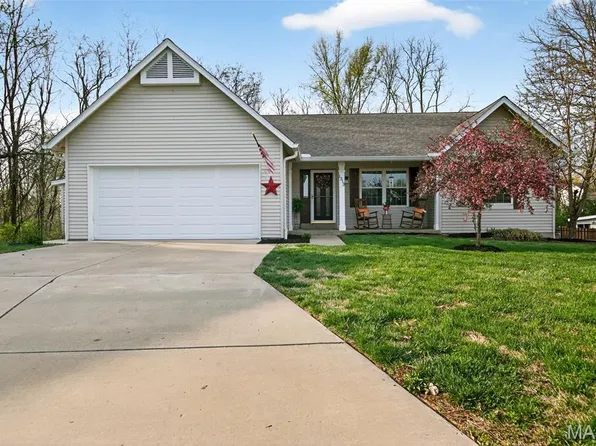 1313 Colby Dr, Saint Peters, MO 63376