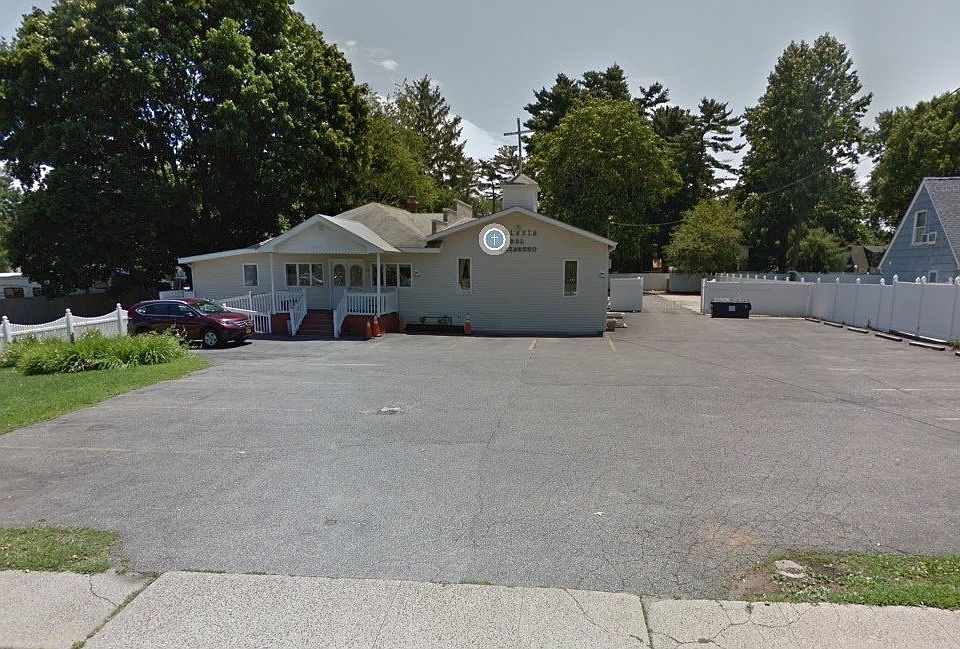 1st image of 46 2nd Ave