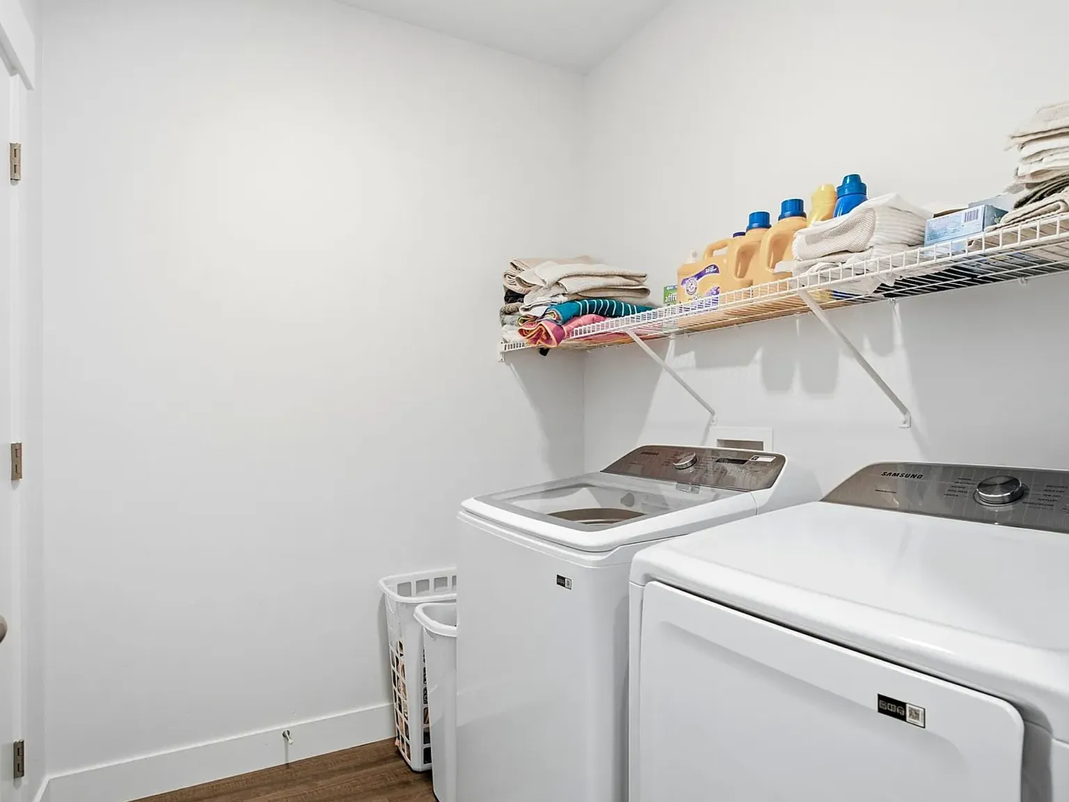 3 bed, 1272 sqft, $2,400 — Photo 4