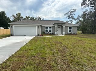 2332 W Summer Pl, Citrus Springs, FL 34434
