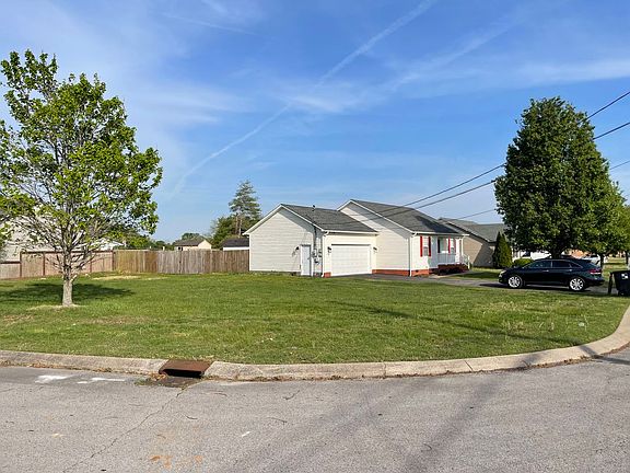 3rd image of 1610 Robert Rd