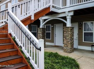 9003 Falcon Crest Ct Unit 104, Louisville, KY