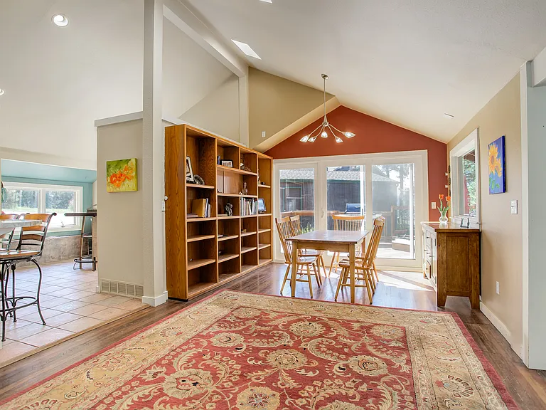 22920 Pinecrest Rd — Photo 5