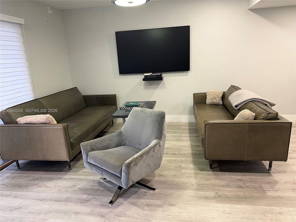 2nd image of 3331 Farragut St #8D