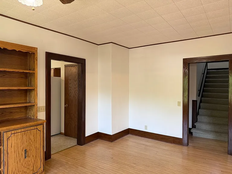131 S Main St — Photo 5