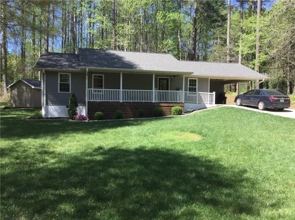 211 Quail Creek Dr, Liberty, SC 29657
