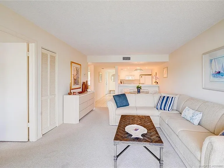 5593 NE Gulfstream Way — Photo 12