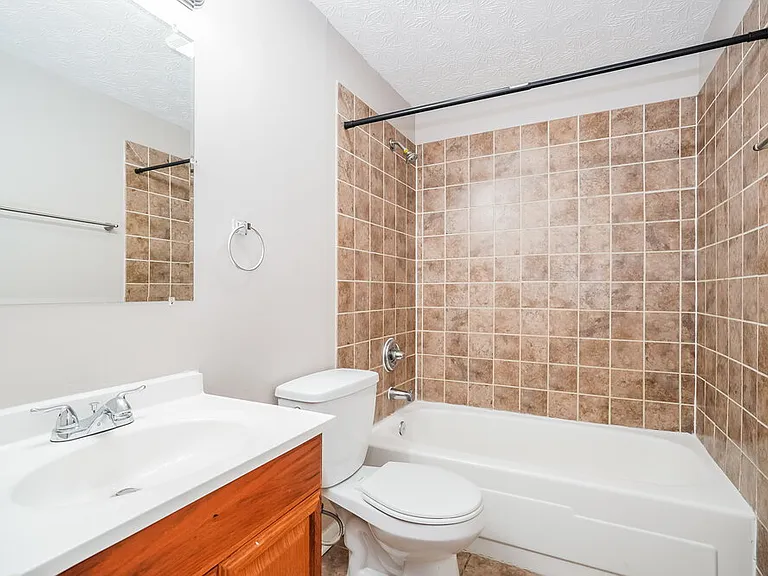 1284 Falene Pl — Photo 16