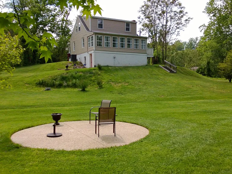 51 Brent Point Rd — Photo 4