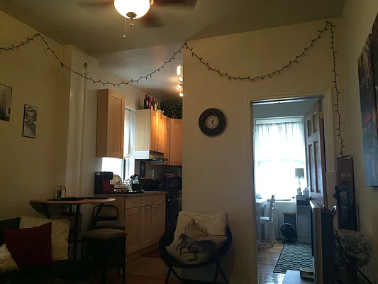 Rented by Aryeh Realty | media 22