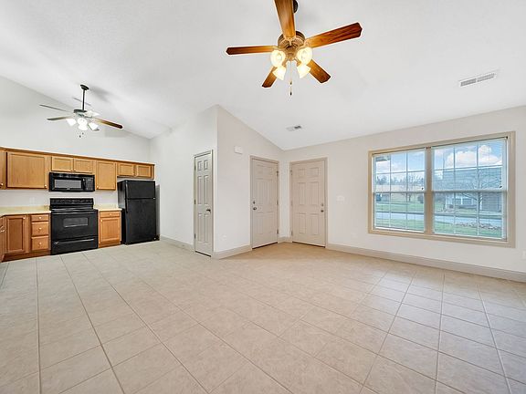 5th image of 2083-2450 Suncrest Village Ln #2211