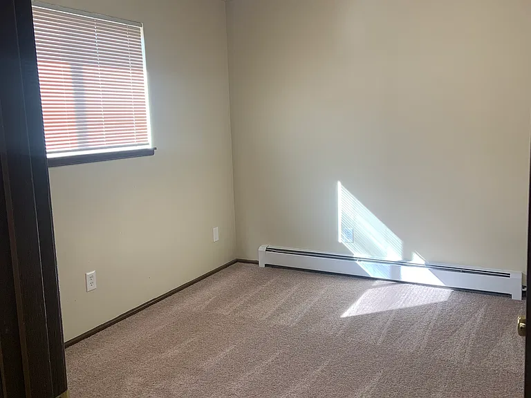 Parkwood Apartments — Photo 5