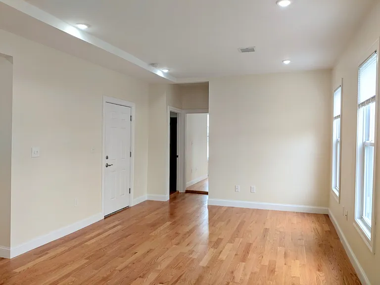 23 Thorndike St #3 — Photo 6