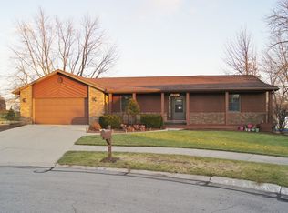 518 N Shore Ct, Columbia City, IN