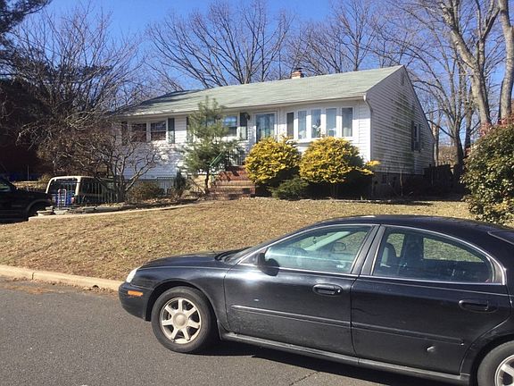 3rd image of 54 Oakland Ave