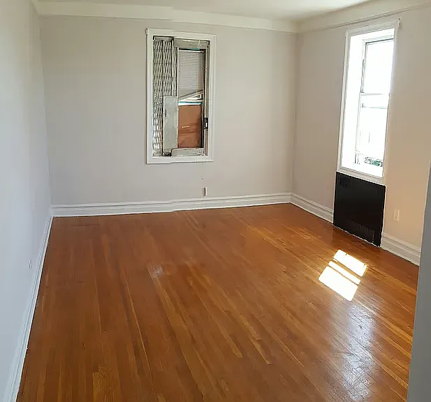 2718 Ocean Ave #J — Photo 2