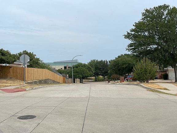 5th image of 4640 Stockwood Dr