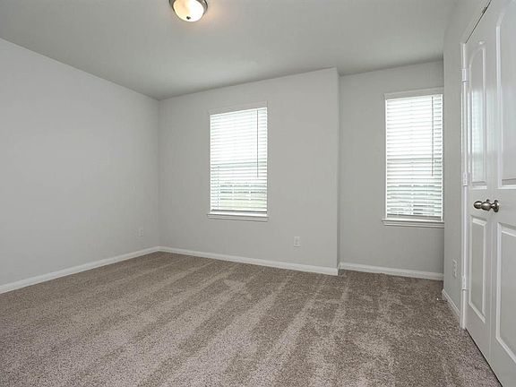 5th image of 6122 El Oro Dr
