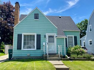 610 Riley St, Lansing, MI 48910