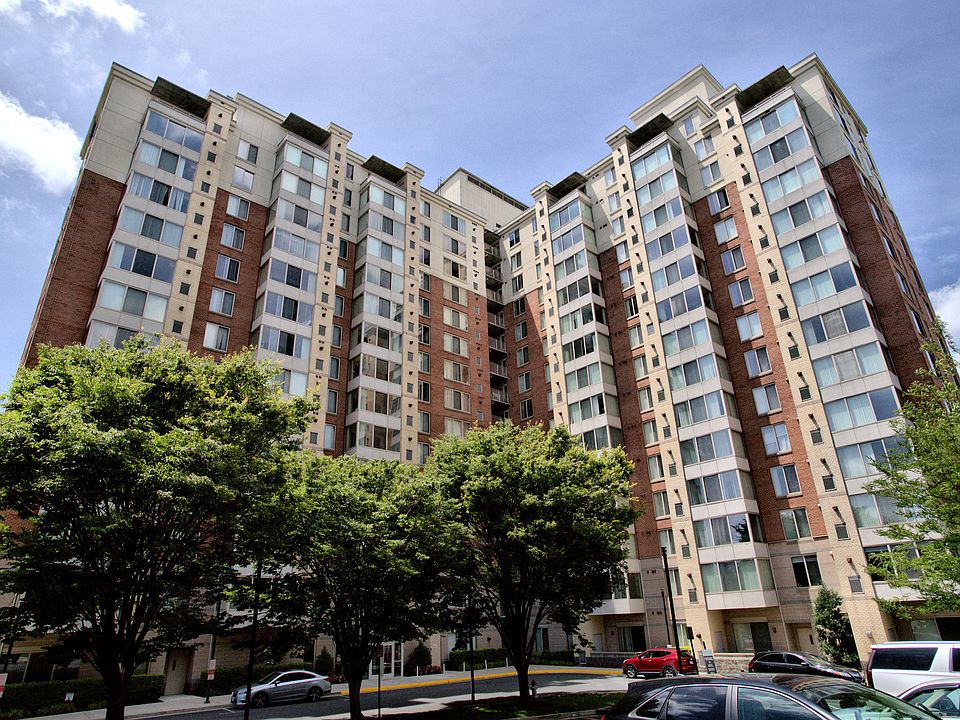 1st image of 2726 Gallows Rd APT 606