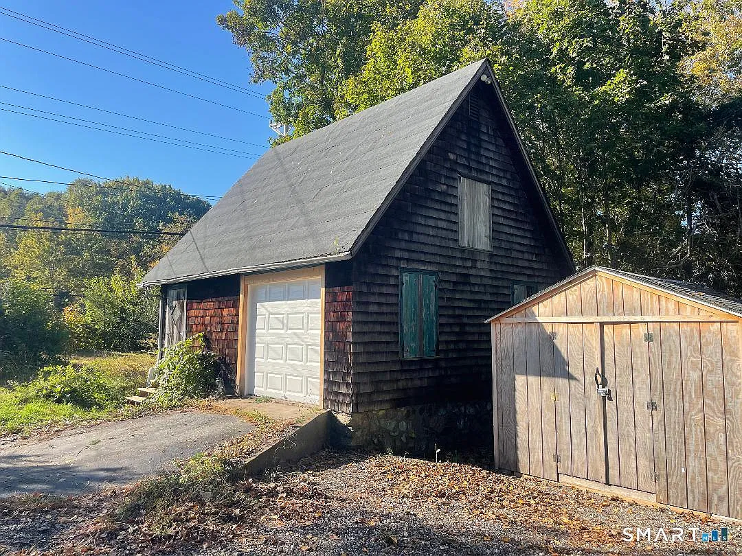 3 bed, 2.0 bath, 1156 sqft, $3,000 — Photo 3