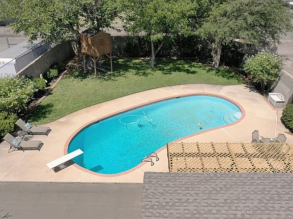 4th image of 50 Woodhaven Dr