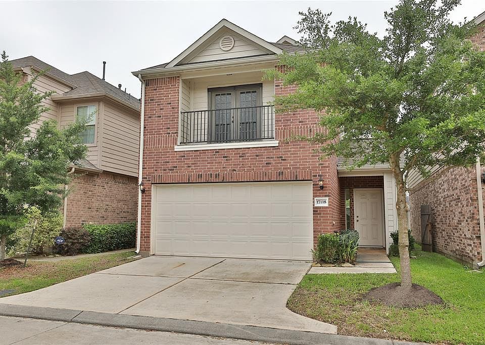 1st image of 17118 Amarose Dr