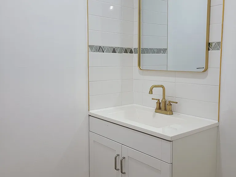 2502 Federal St — Photo 14