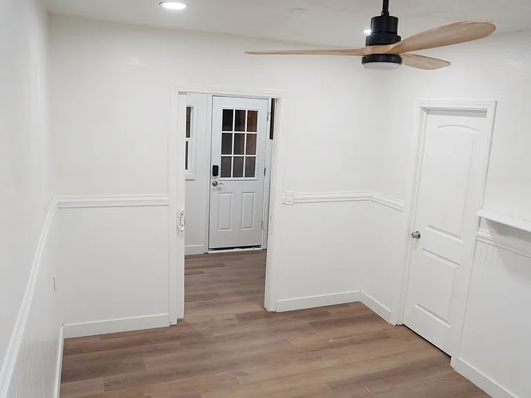21 Sandalwood Dr — Photo 2