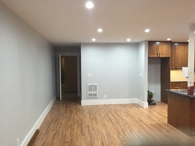 215 Euclid Avenue — Photo 3