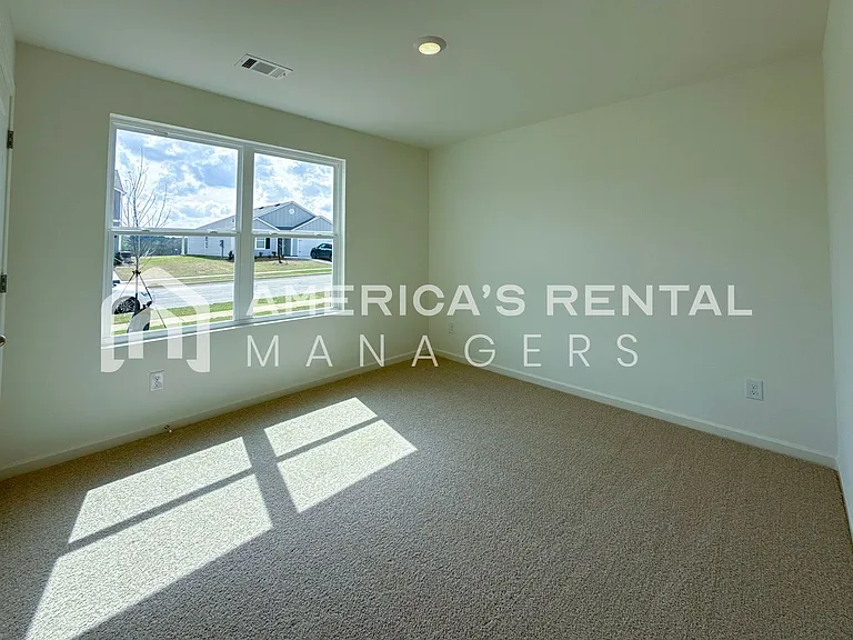 3808 Water Lily Ln — Photo 7