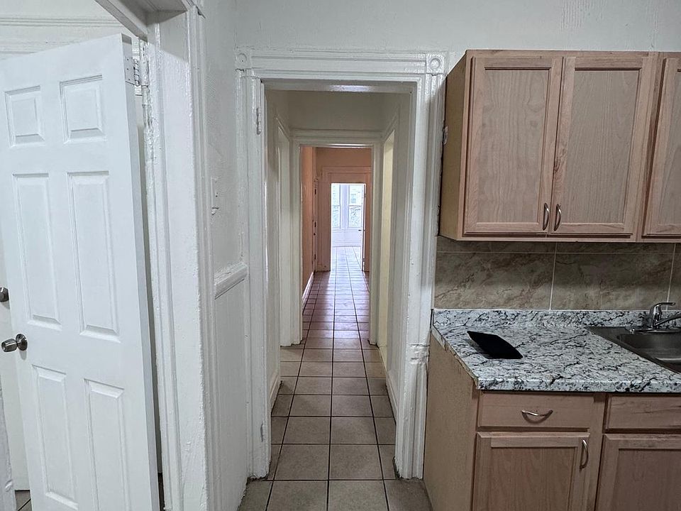 Kitchen side view
