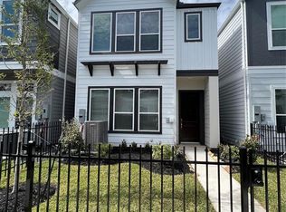732 Strawberry Pines Ct, Houston, TX 77009